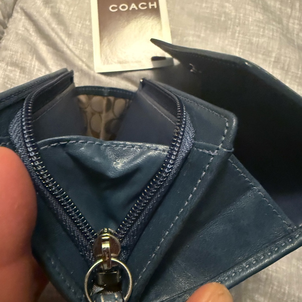 Coach Blue Leather Wallet with Clip - Picture 6 of 7